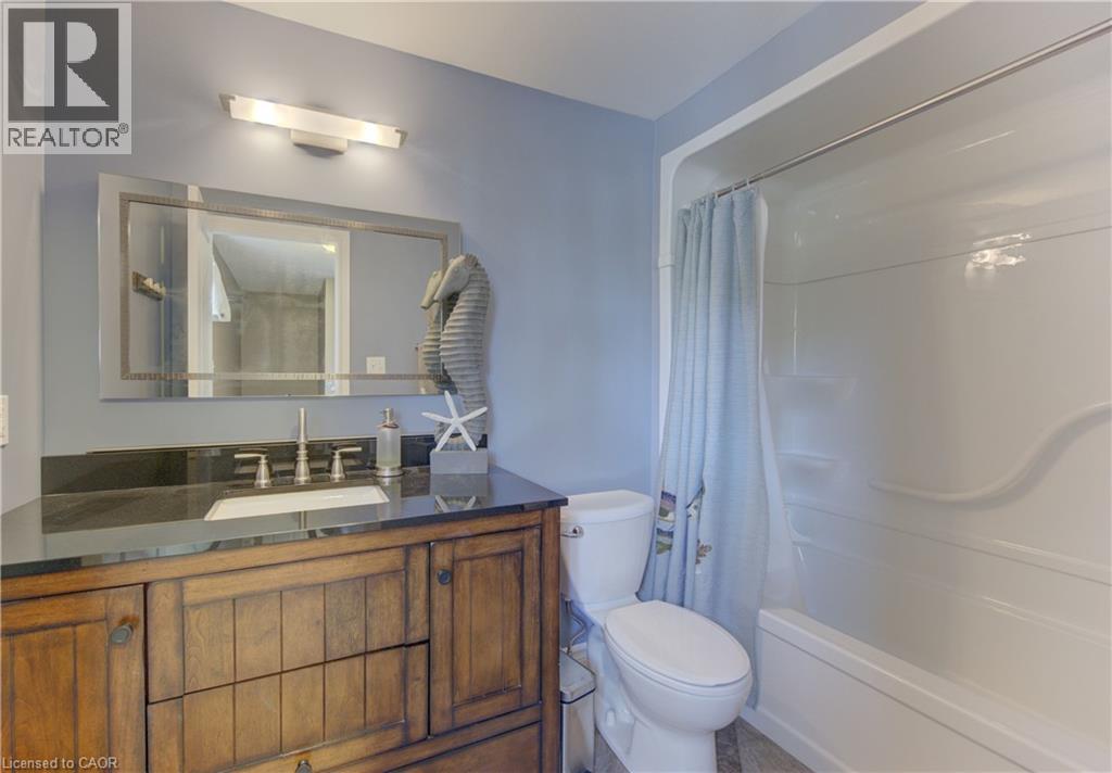 83 MANOR Drive, Kitchener, Ontario, N2A2T9 — Photo 21