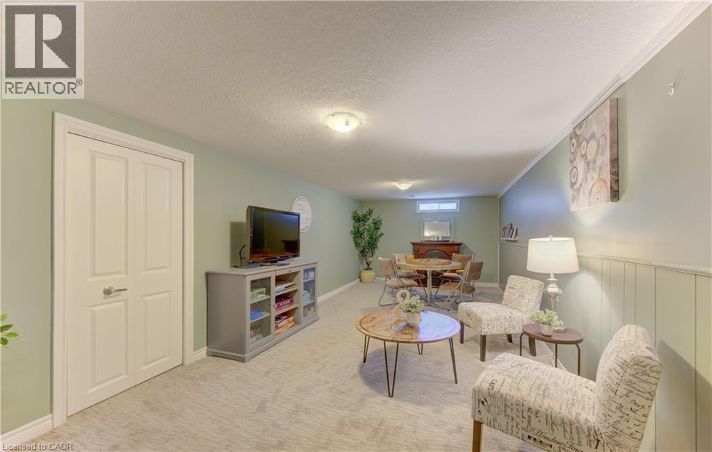 83 MANOR Drive, Kitchener, Ontario, N2A2T9 — Photo 31