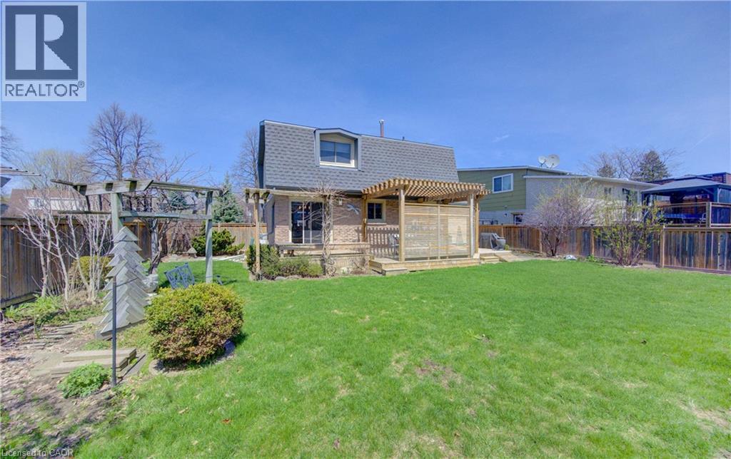 83 MANOR Drive, Kitchener, Ontario, N2A2T9 — Photo 41