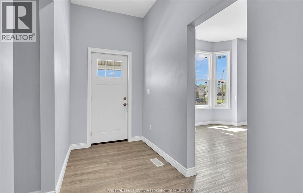 294 LOUIS AVENUE, Windsor, Ontario, N9A1W2 — Photo 9