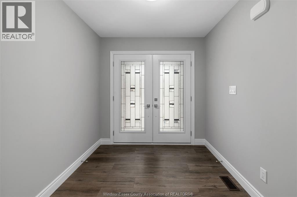 8 BETTY COURT, Chatham, Ontario, N7M0T9 — Photo 17