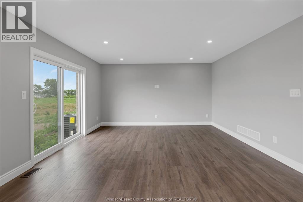 8 BETTY COURT, Chatham, Ontario, N7M0T9 — Photo 20