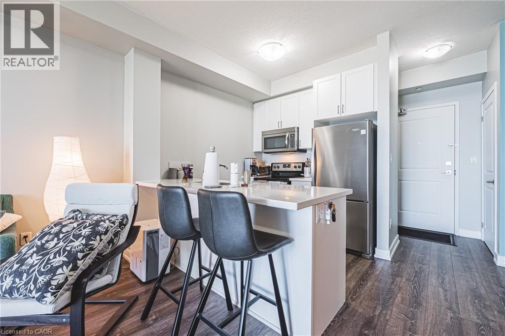 35 SOUTHSHORE Crescent Unit# 333, Stoney Creek, Ontario, L8E0J2 — Photo 6