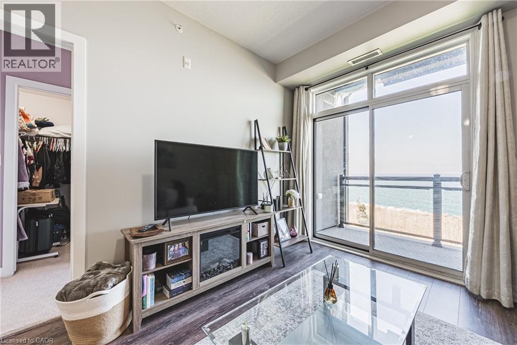 35 SOUTHSHORE Crescent Unit# 333, Stoney Creek, Ontario, L8E0J2 — Photo 7