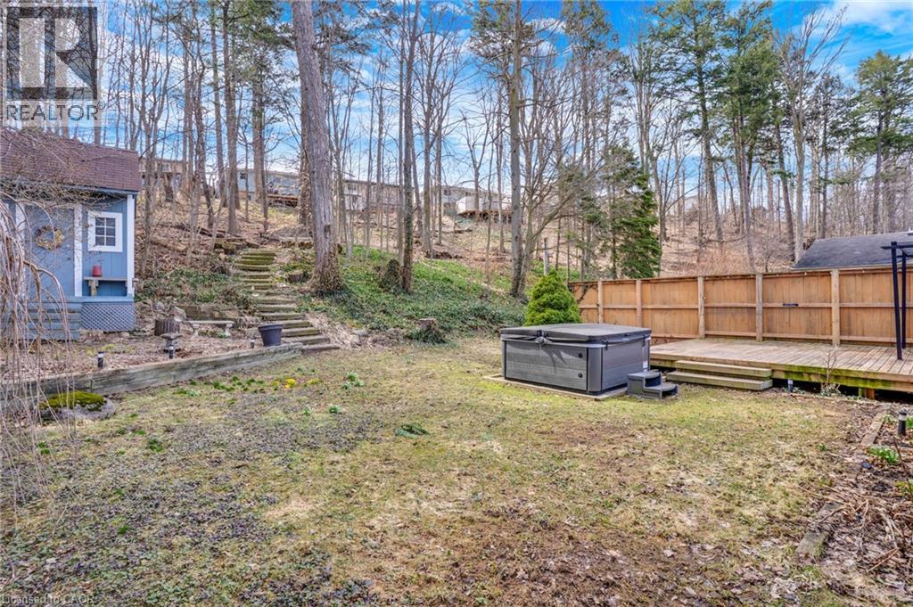37 YELLOW BIRCH Drive, Kitchener, Ontario, N2N2M1 — Photo 4