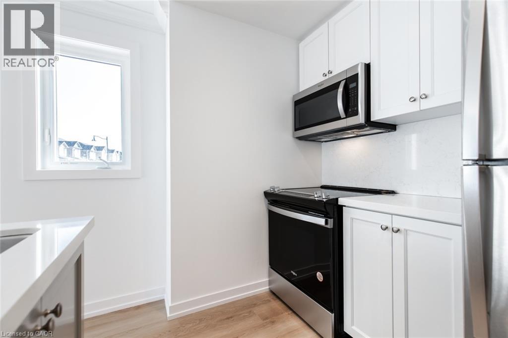 64 KENESKY Drive, Waterdown, Ontario, L8B2A9 — Photo 11