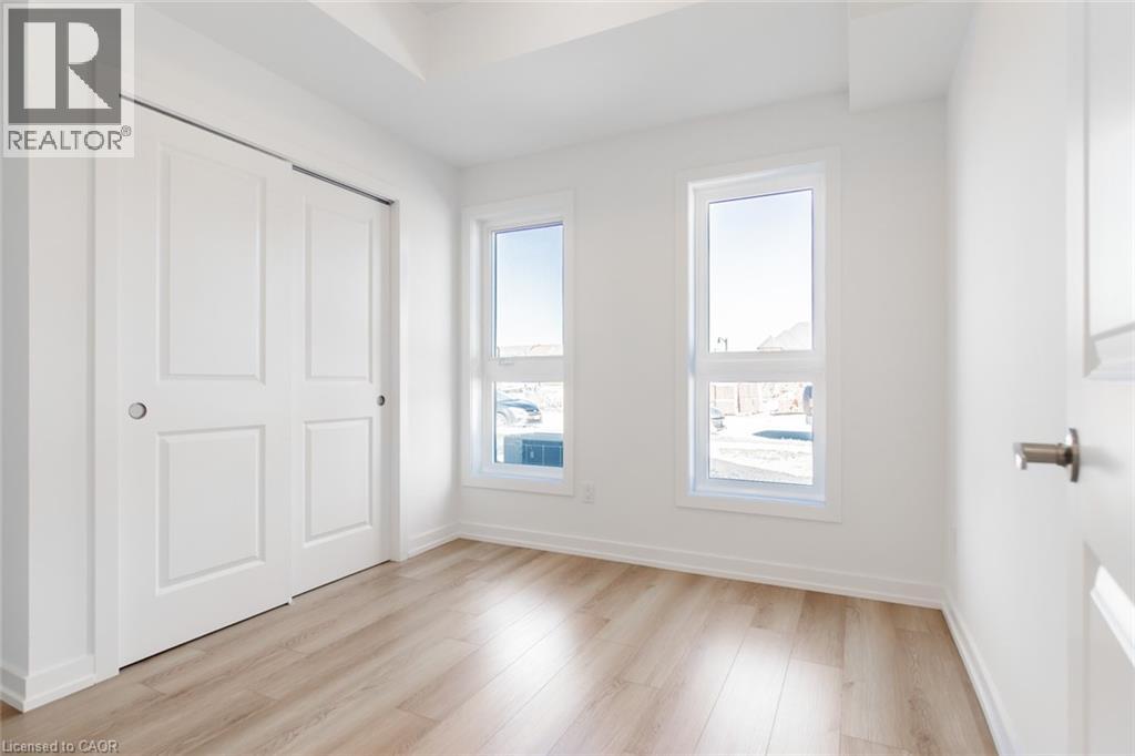 64 KENESKY Drive, Waterdown, Ontario, L8B2A9 — Photo 14