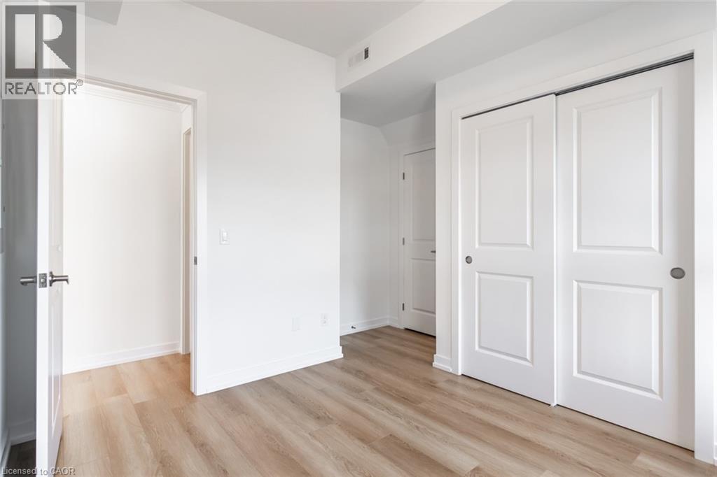 64 KENESKY Drive, Waterdown, Ontario, L8B2A9 — Photo 16