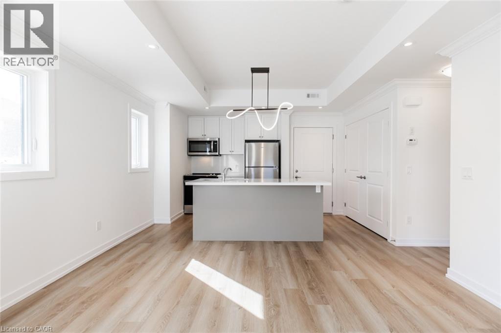 64 KENESKY Drive, Waterdown, Ontario, L8B2A9 — Photo 6