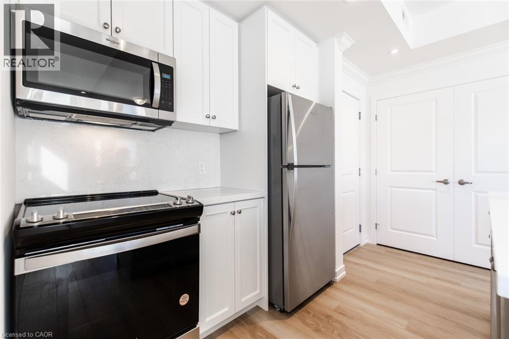 64 KENESKY Drive, Waterdown, Ontario, L8B2A9 — Photo 8