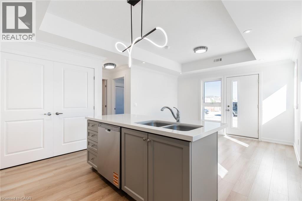 64 KENESKY Drive, Waterdown, Ontario, L8B2A9 — Photo 9