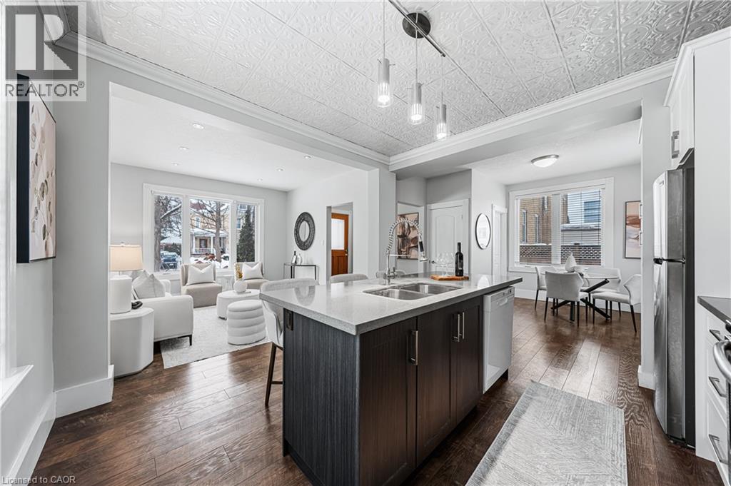 11 HEINS Avenue, Kitchener, Ontario, N2G1Z7 — Photo 18