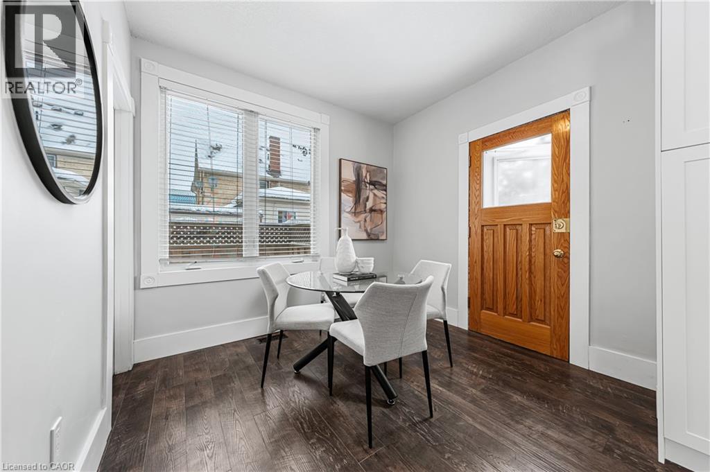 11 HEINS Avenue, Kitchener, Ontario, N2G1Z7 — Photo 19