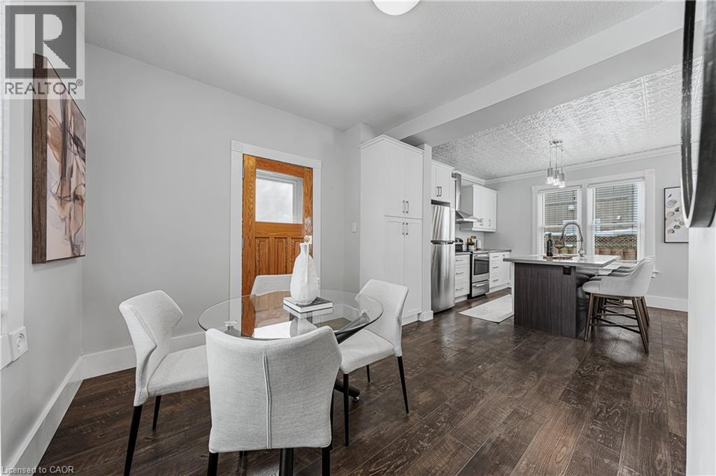 11 HEINS Avenue, Kitchener, Ontario, N2G1Z7 — Photo 20