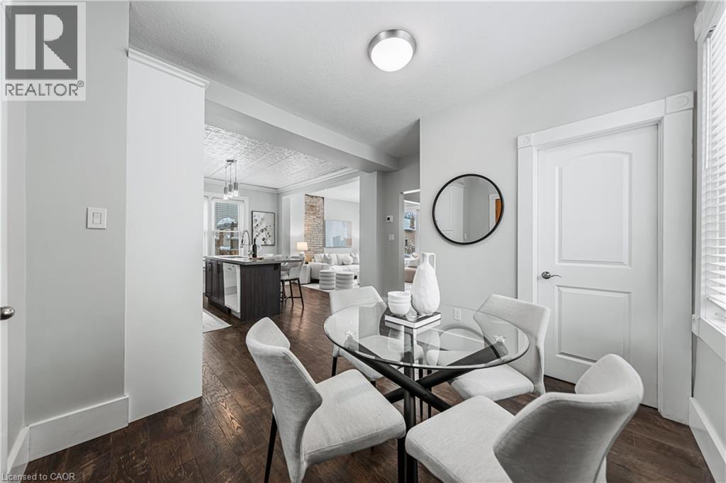 11 HEINS Avenue, Kitchener, Ontario, N2G1Z7 — Photo 21