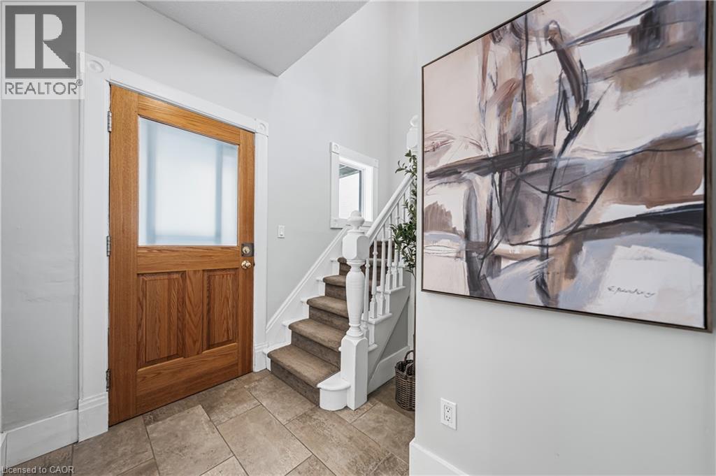 11 HEINS Avenue, Kitchener, Ontario, N2G1Z7 — Photo 24