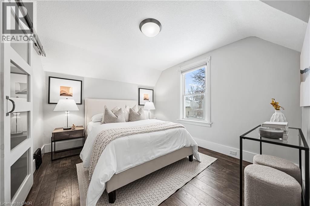 11 HEINS Avenue, Kitchener, Ontario, N2G1Z7 — Photo 27