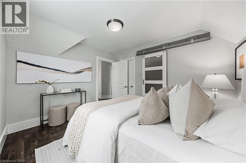 11 HEINS Avenue, Kitchener, Ontario, N2G1Z7 — Photo 28