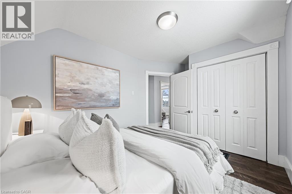 11 HEINS Avenue, Kitchener, Ontario, N2G1Z7 — Photo 35