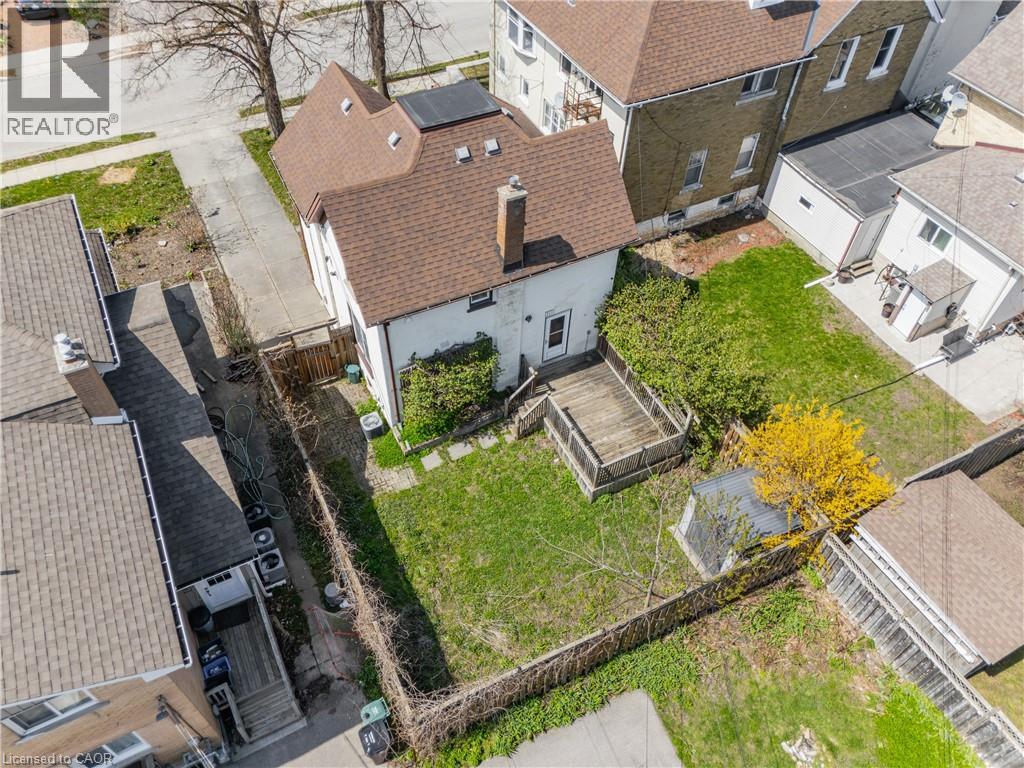 11 HEINS Avenue, Kitchener, Ontario, N2G1Z7 — Photo 36
