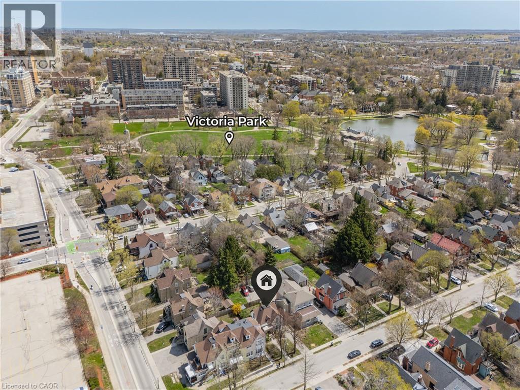 11 HEINS Avenue, Kitchener, Ontario, N2G1Z7 — Photo 41