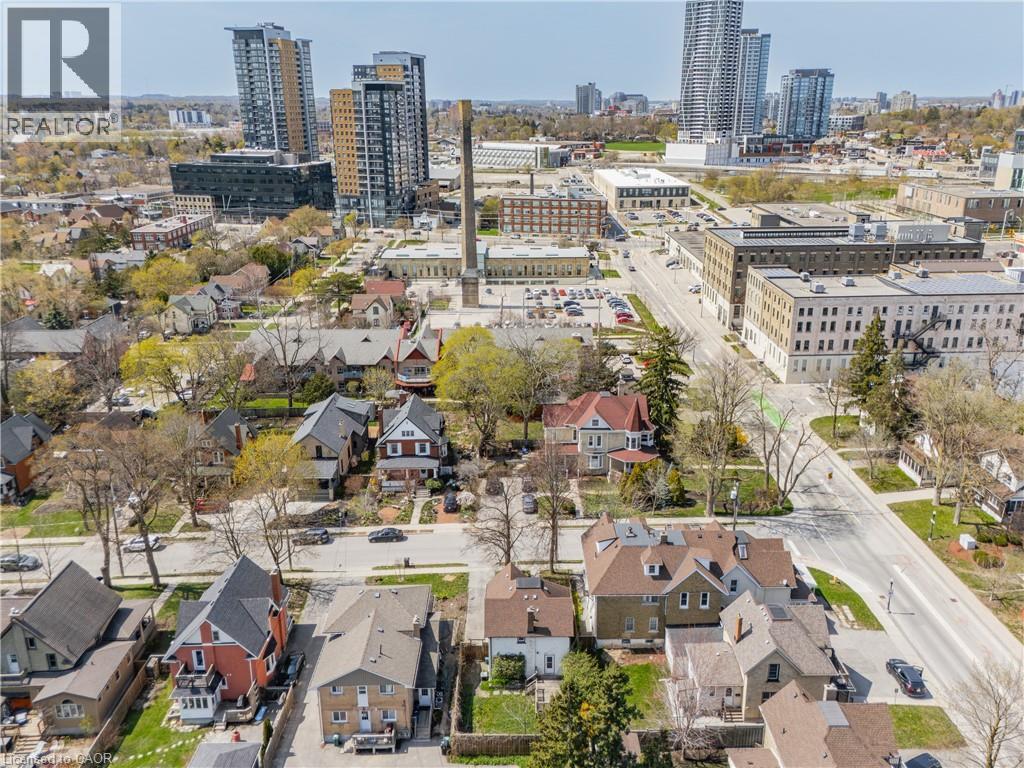 11 HEINS Avenue, Kitchener, Ontario, N2G1Z7 — Photo 42