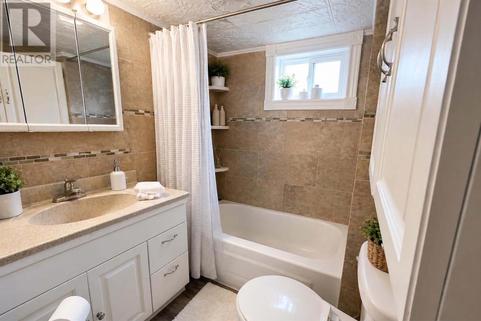 1025 Second ST E, Fort Frances, Ontario, P9A1P1 — Photo 9