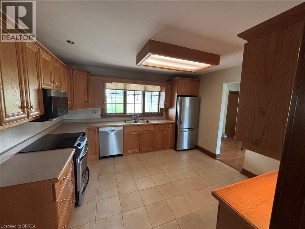 148 PLEASANT RIDGE Road, Brantford, Ontario, N3R0B8 — Photo 4