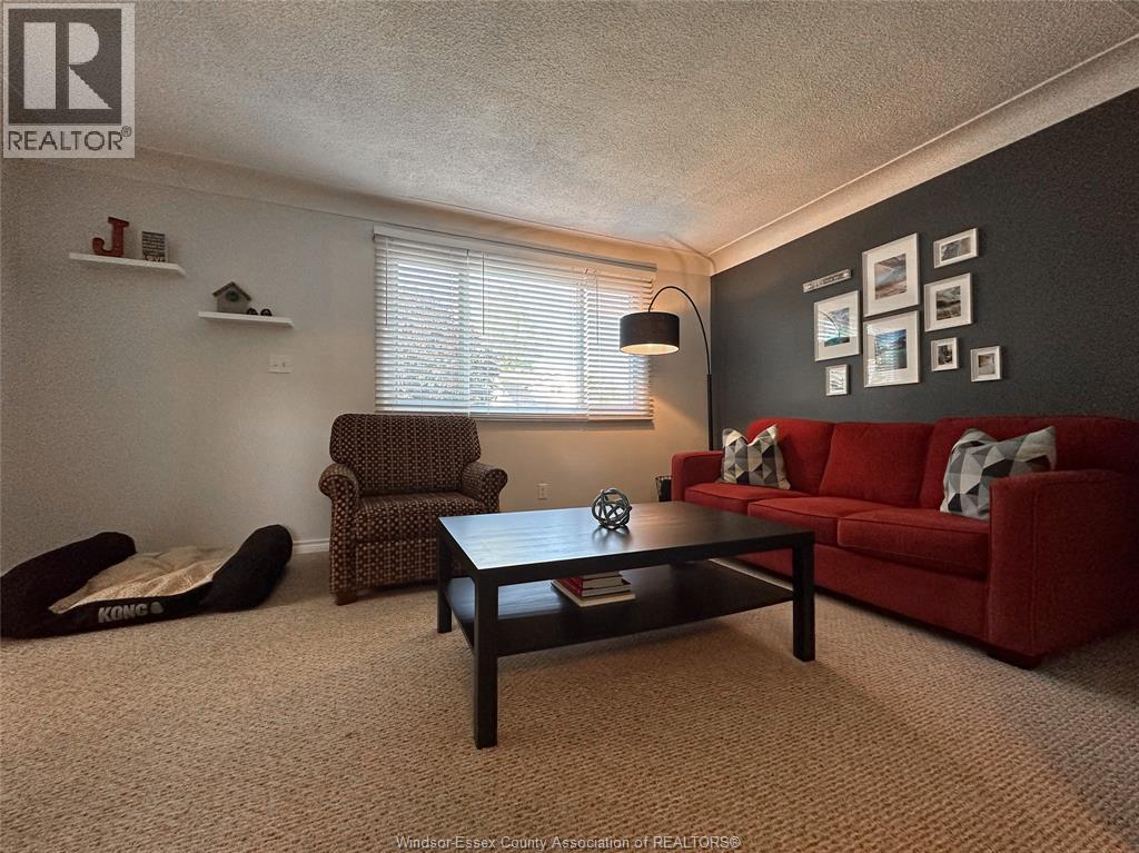 2970 CLEMENCEAU, Windsor, Ontario, N8T2R1 — Photo 8