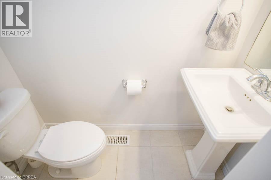 1 TOM BROWN Drive Unit# 7, Paris, Ontario, N3L0H8 — Photo 5