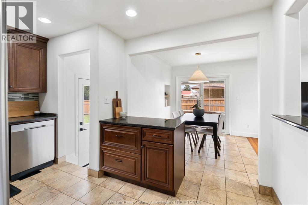 735 Lounsborough, Windsor, Ontario, N9G1G1 — Photo 20