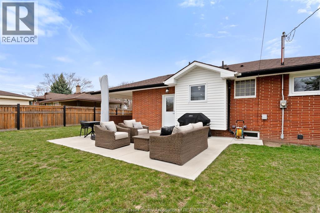 735 Lounsborough, Windsor, Ontario, N9G1G1 — Photo 41