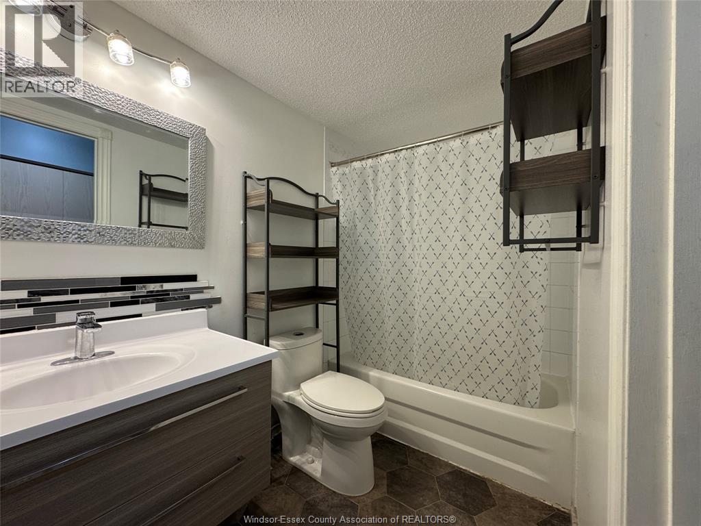 2922 RIVARD Unit# 318, Windsor, Ontario, N8T3N9 — Photo 18