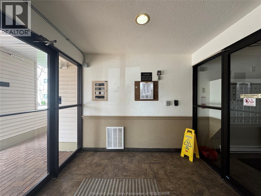 2922 RIVARD Unit# 318, Windsor, Ontario, N8T3N9 — Photo 23