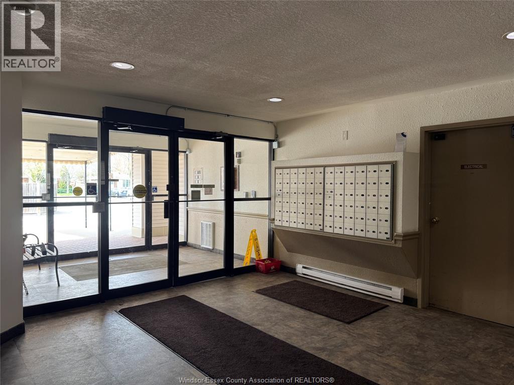 2922 RIVARD Unit# 318, Windsor, Ontario, N8T3N9 — Photo 3