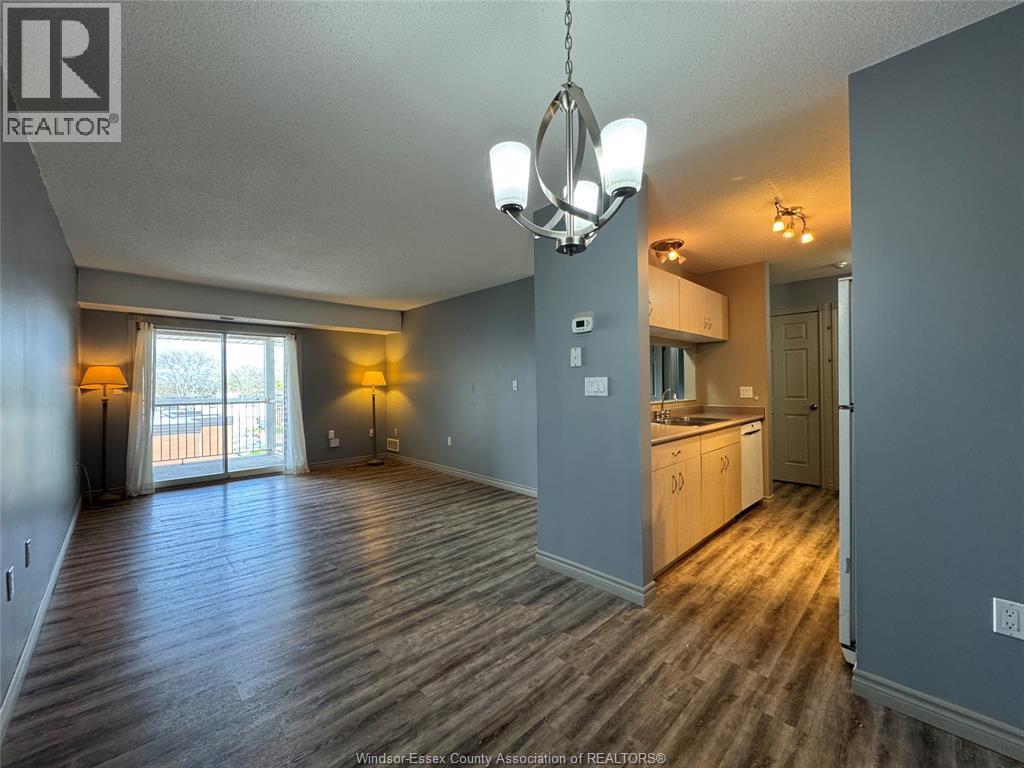 2922 RIVARD Unit# 318, Windsor, Ontario, N8T3N9 — Photo 4