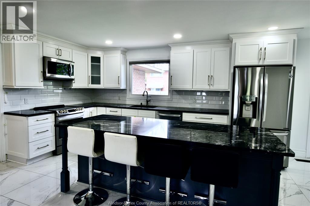 1616 RANKIN Unit# MAIN, Windsor, Ontario, N9B2S8 — Photo 10