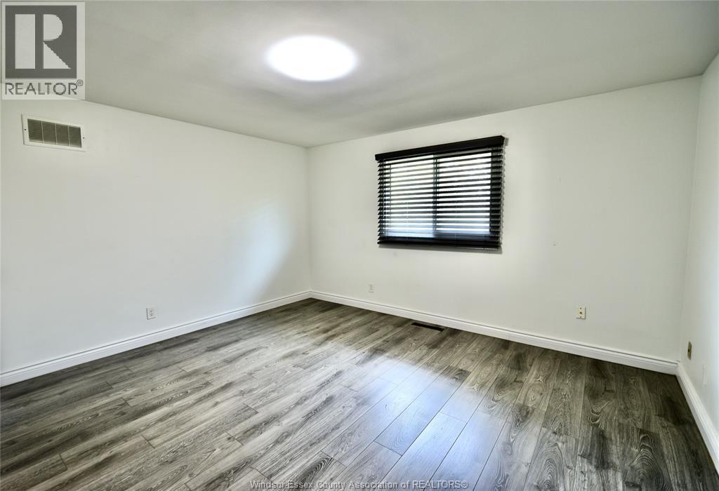 1616 RANKIN Unit# MAIN, Windsor, Ontario, N9B2S8 — Photo 14