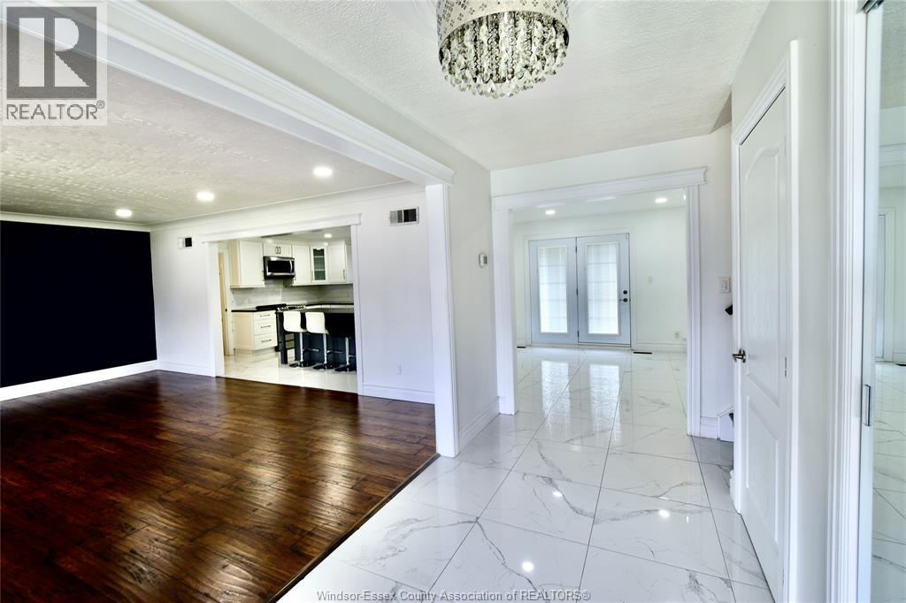 1616 RANKIN Unit# MAIN, Windsor, Ontario, N9B2S8 — Photo 4