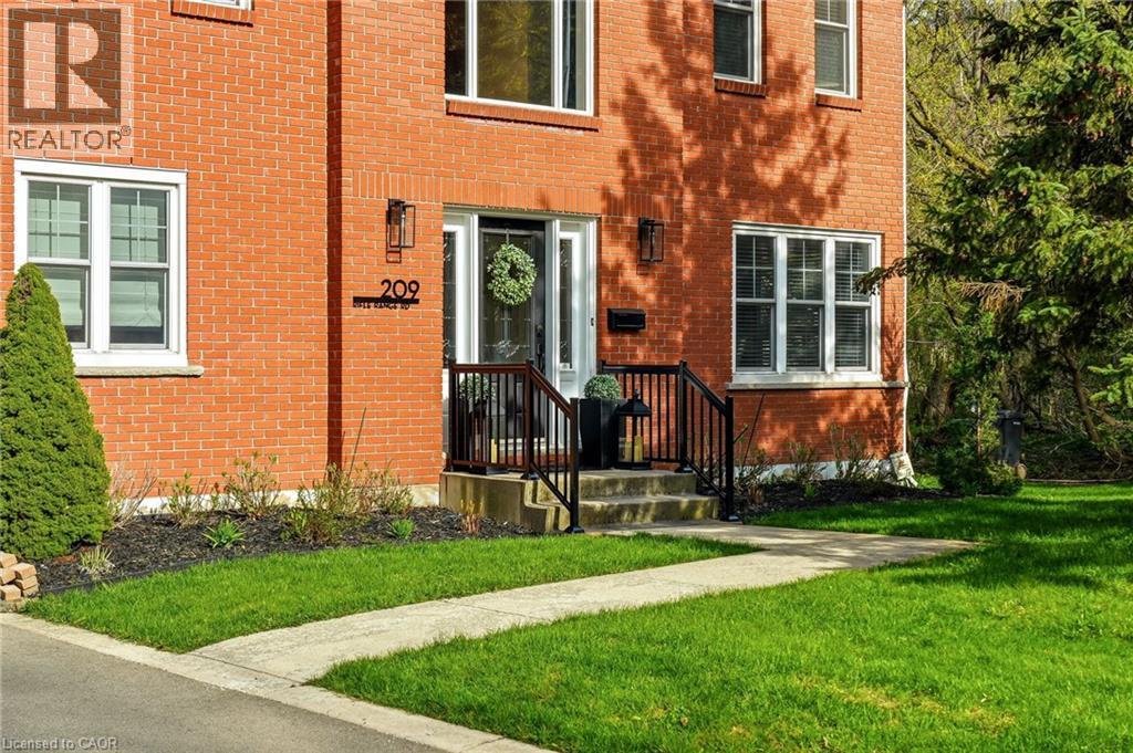 209 RIFLE RANGE Road, Hamilton, Ontario, L8S3B8 — Photo 3