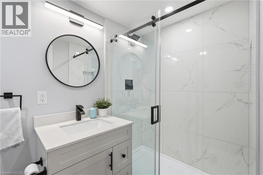 16 DREDGE Court, Milton, Ontario, L9T8T1 — Photo 32