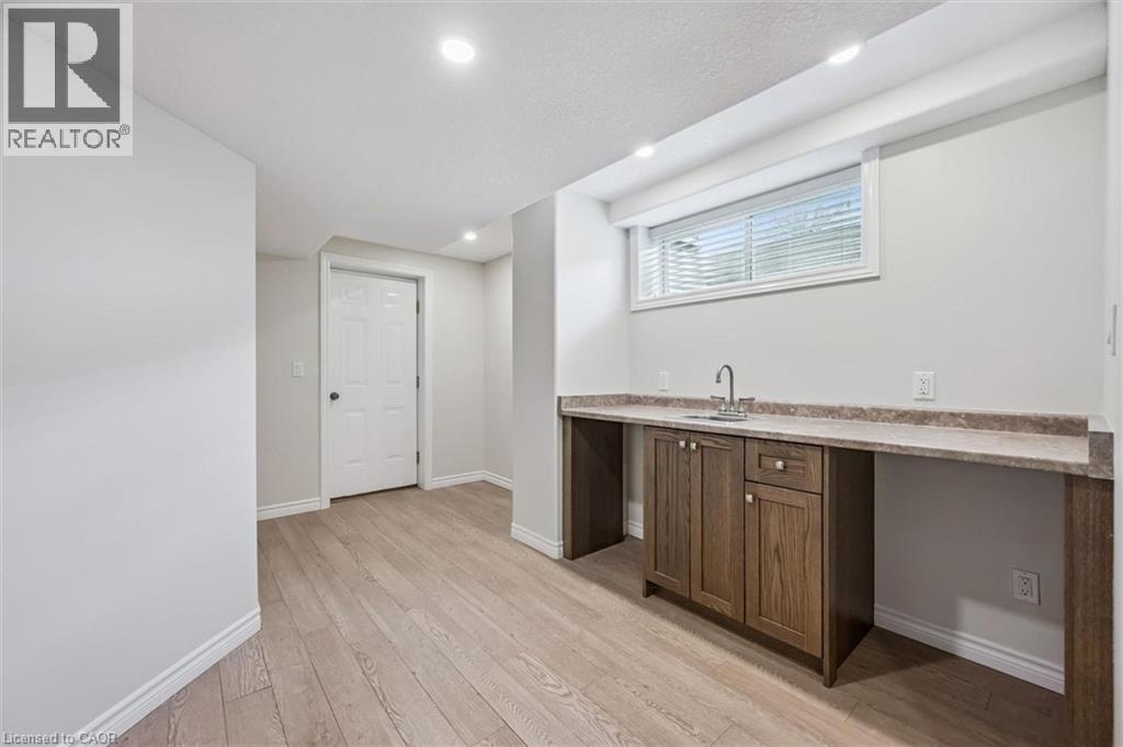 255 SUMMERFIELD Drive Unit# 27, Guelph, Ontario, N1L0E1 — Photo 18