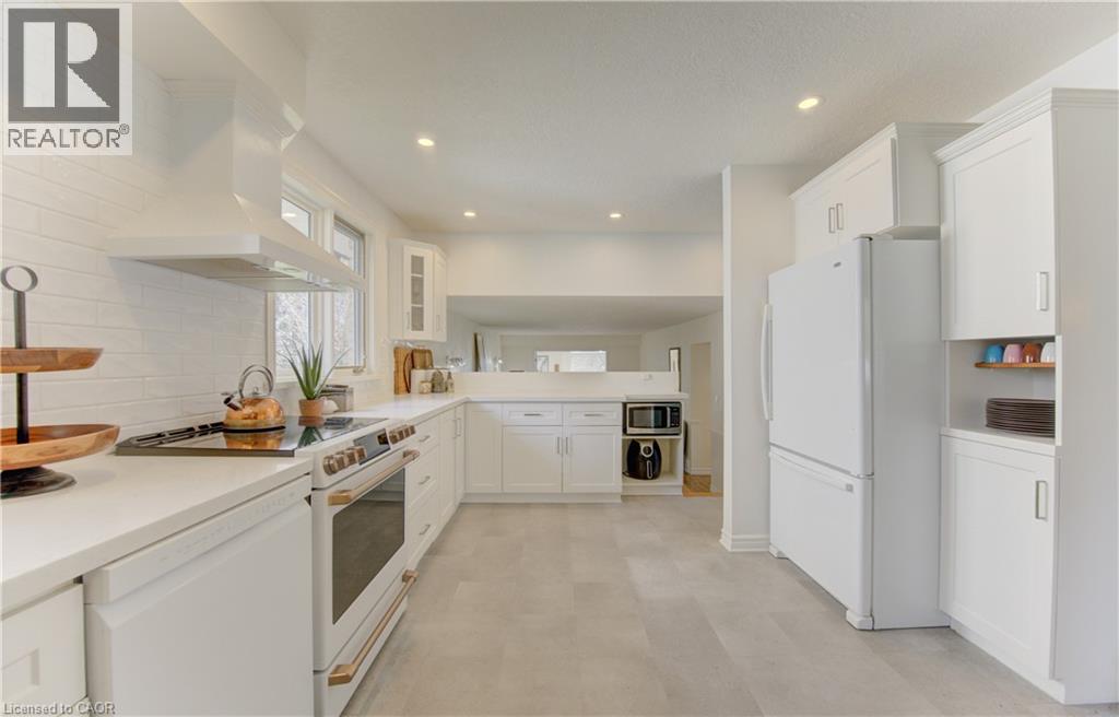 18 RIPLEY Crescent, Kitchener, Ontario, N2N1V4 — Photo 11