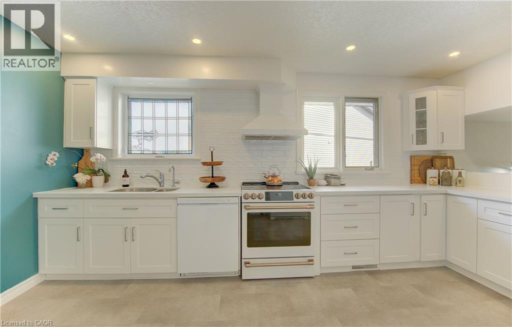18 RIPLEY Crescent, Kitchener, Ontario, N2N1V4 — Photo 14