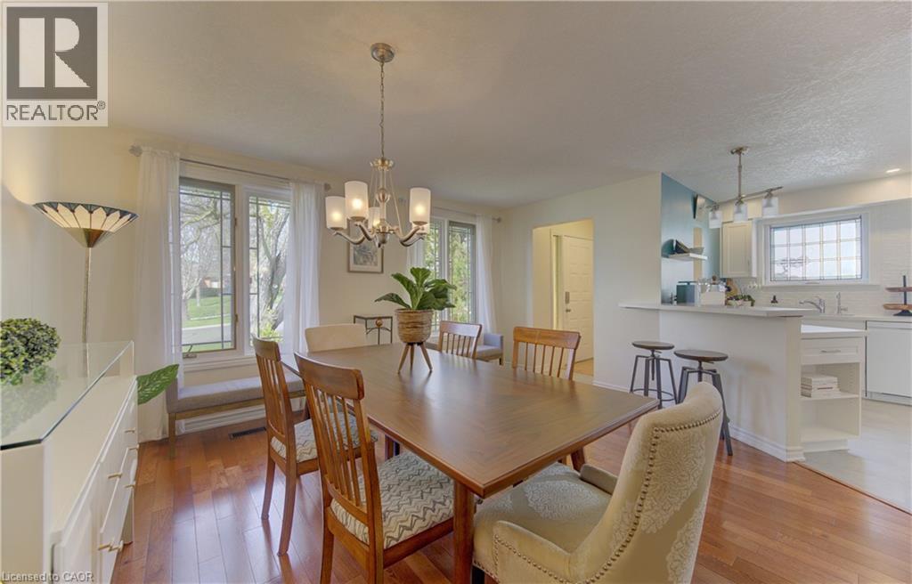 18 RIPLEY Crescent, Kitchener, Ontario, N2N1V4 — Photo 5