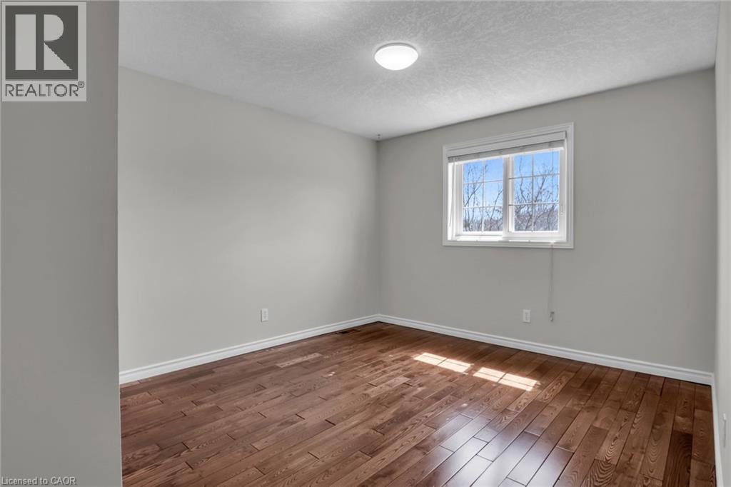 115 DAIMLER Drive, Kitchener, Ontario, N2A4C2 — Photo 22