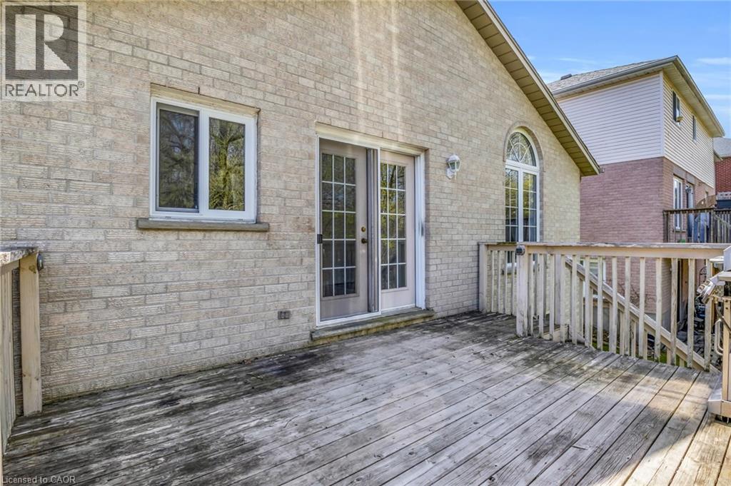 115 DAIMLER Drive, Kitchener, Ontario, N2A4C2 — Photo 39