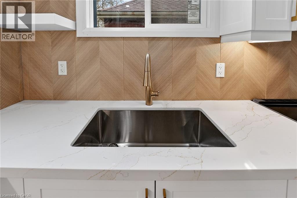 101 HOUGHTON Avenue S, Hamilton, Ontario, L8K2M9 — Photo 19