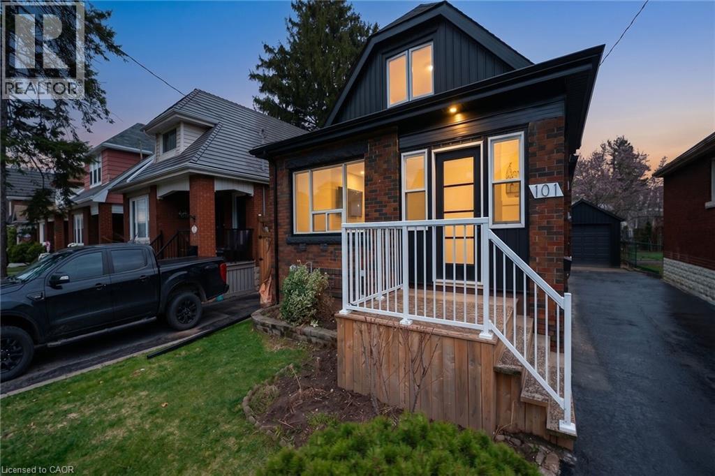101 HOUGHTON Avenue S, Hamilton, Ontario, L8K2M9 — Photo 2