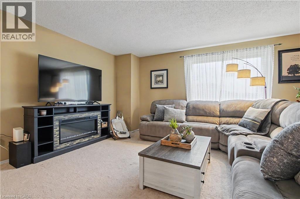 265 WILLIAMSBURG Road Unit# 16, Kitchener, Ontario, N2E3H1 — Photo 12